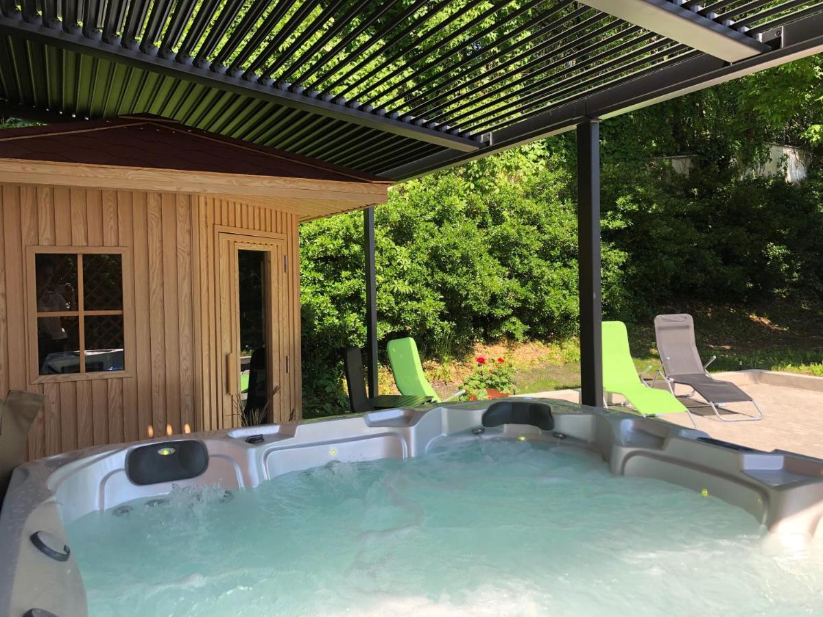 Aqua Villa Έγκερ Εξωτερικό φωτογραφία