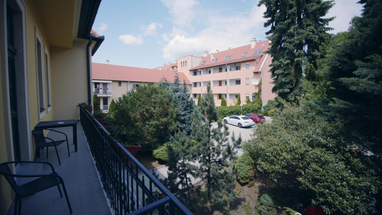 Aqua Villa Έγκερ Εξωτερικό φωτογραφία